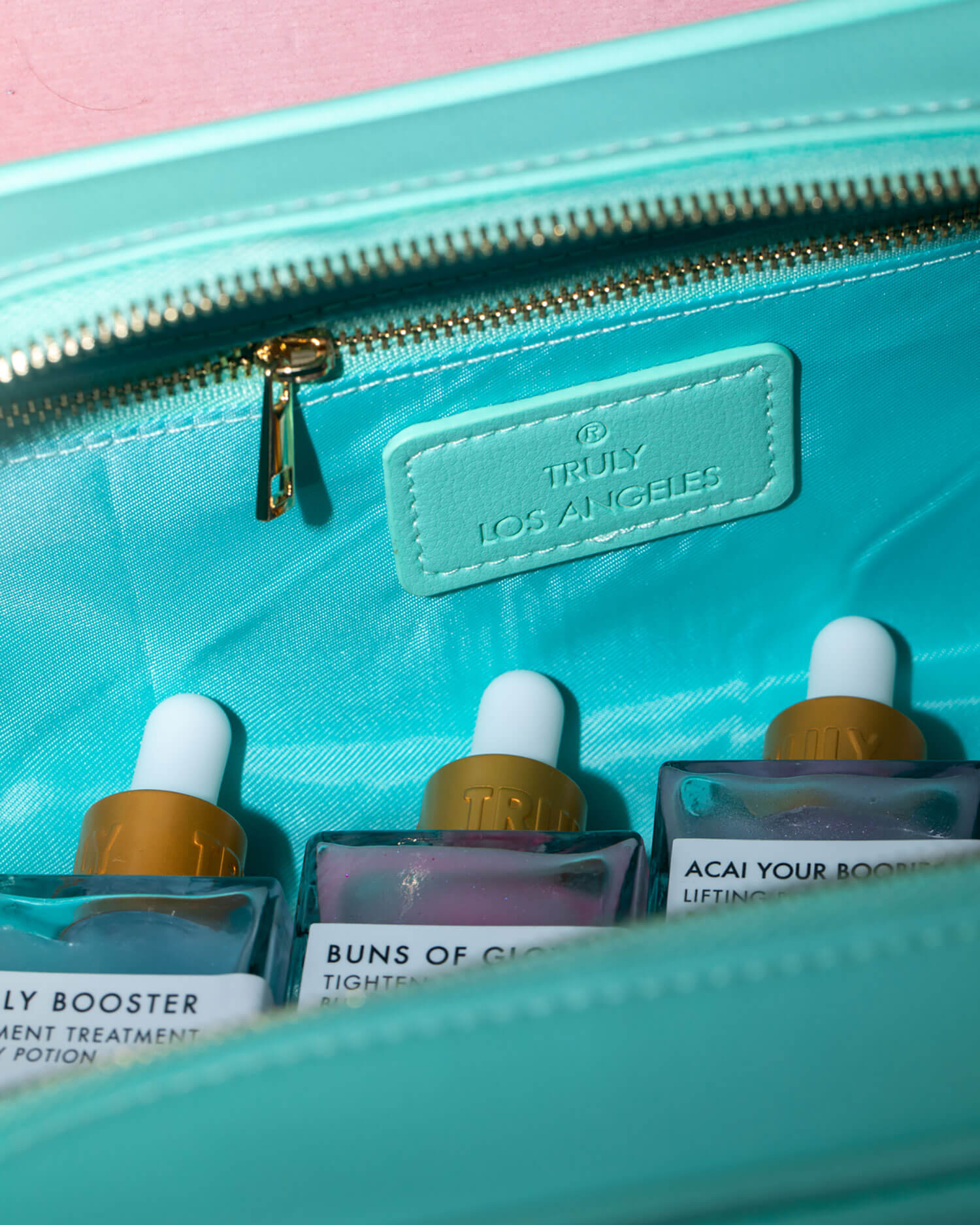 Signature Vanity Case - Truly